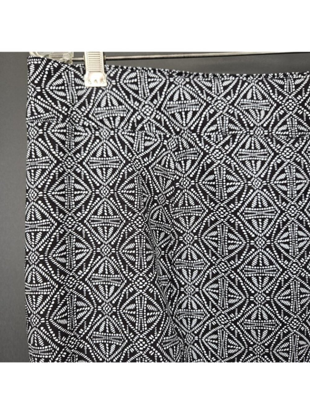 RipSkirt Wrap Skirt Large Black Geometric Sheath Stretch Travel Knee Length - Picture 7 of 12